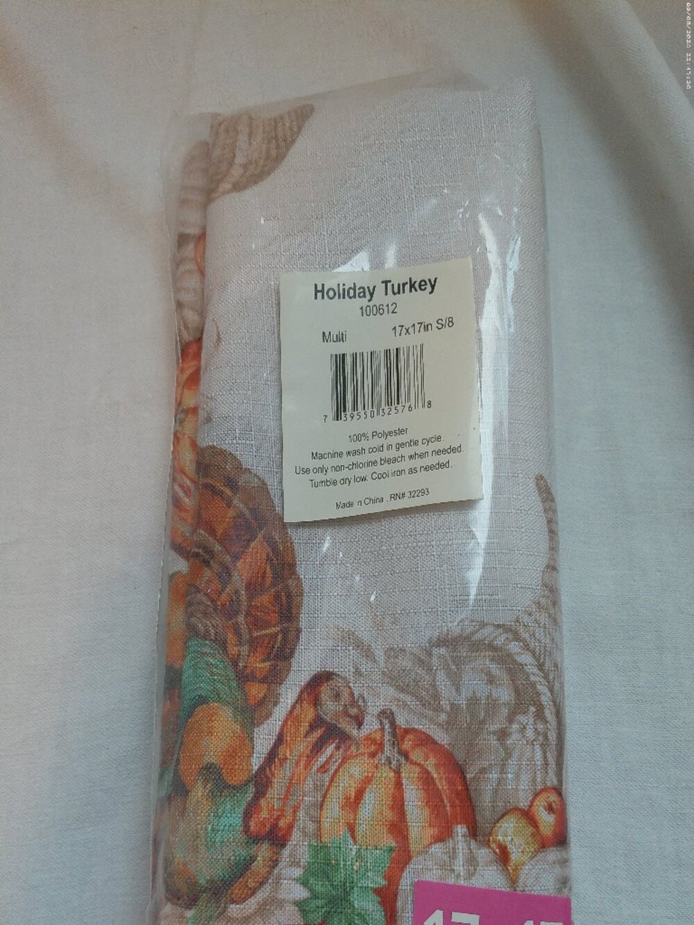 Holiday Turkey 100612  17 x 17 Napkin Set - Set of 8 - NEW
